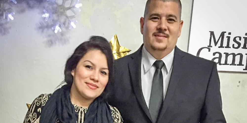 Robert Gonzalez Medina, 35, with his wife. (Family photo)
